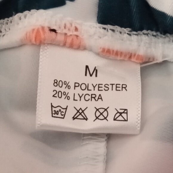 NWOT Q-SWIMWEAR WHITE PATTERNED ATHLETIC JAMMER SHORT, SIZE "M" (34") - Picture 4 of 7